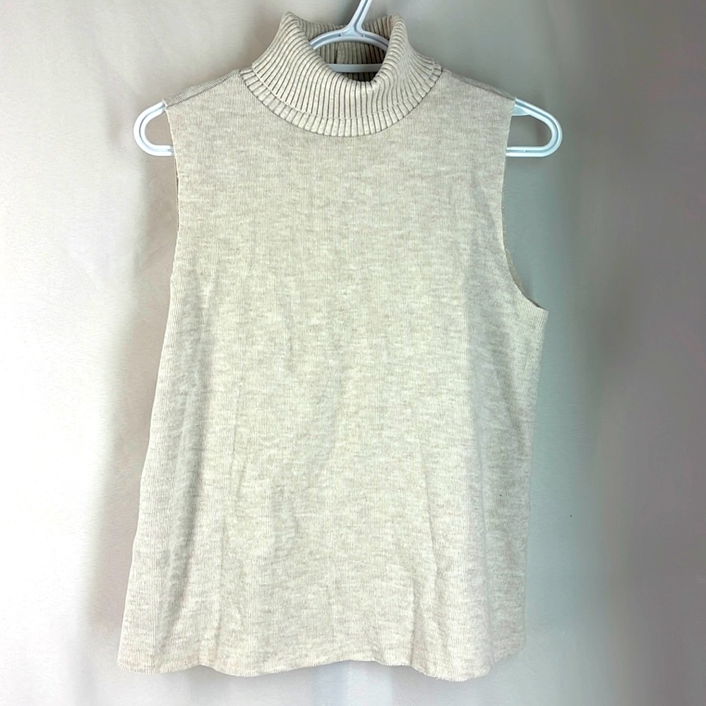 Beautiful Zara Turtleneck Tank Sweater